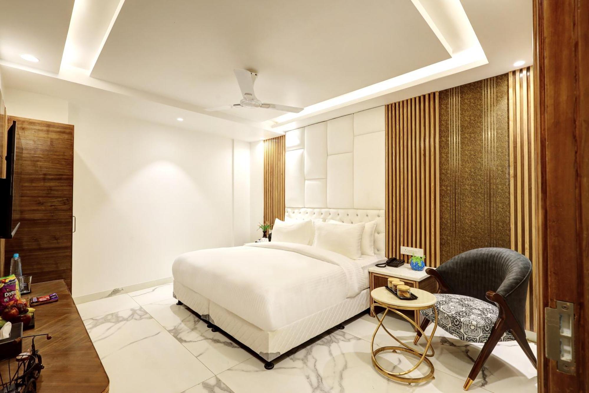 Hotel Namaste Hindustan Just A Minute Away From New Delhi Railway Station And Connaught Place Exteriör bild