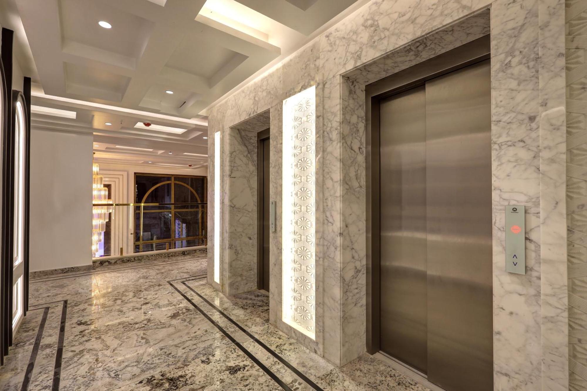 Hotel Namaste Hindustan Just A Minute Away From New Delhi Railway Station And Connaught Place Exteriör bild