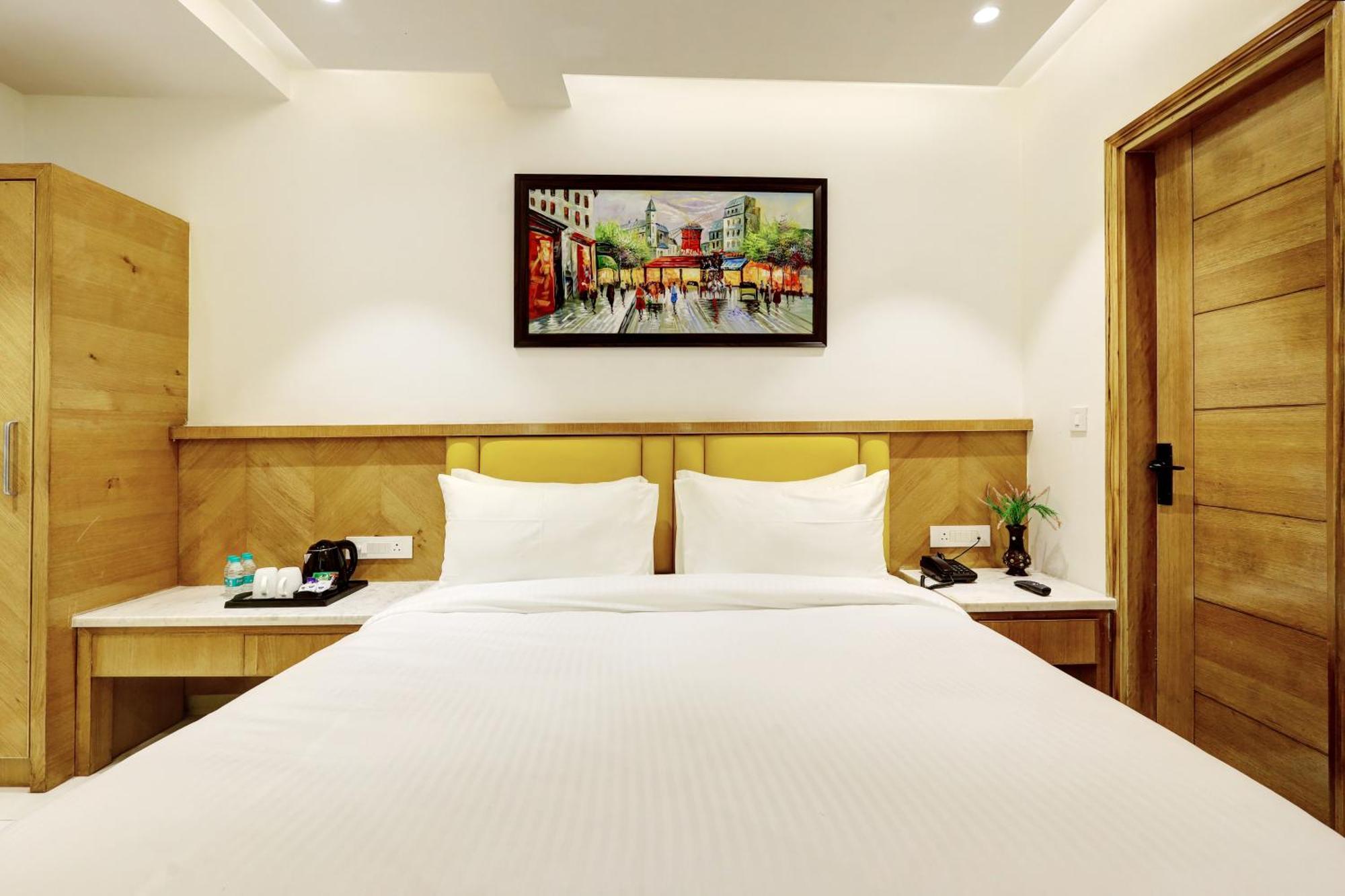 Hotel Namaste Hindustan Just A Minute Away From New Delhi Railway Station And Connaught Place Exteriör bild