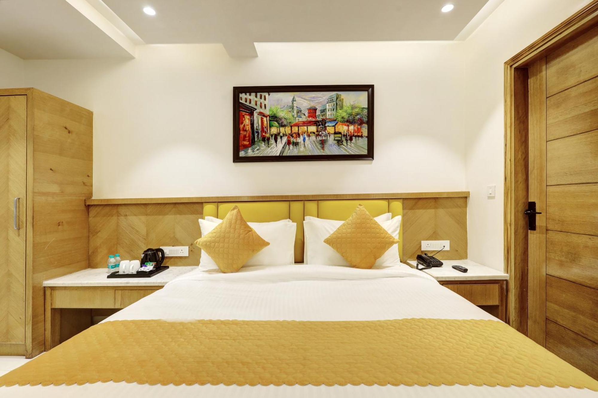 Hotel Namaste Hindustan Just A Minute Away From New Delhi Railway Station And Connaught Place Exteriör bild
